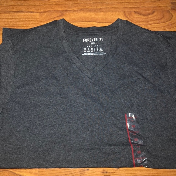 Forever 21(Men) dark gray V-neck - Picture 2 of 2